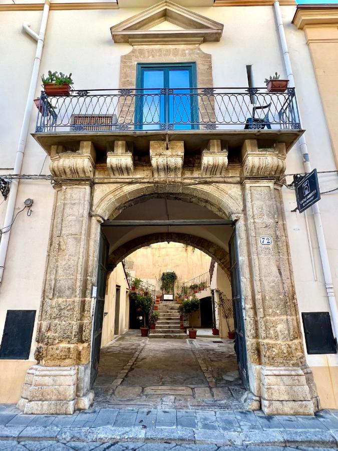 Bed and Breakfast Cortile Umberto I Cefalù Exteriér fotografie