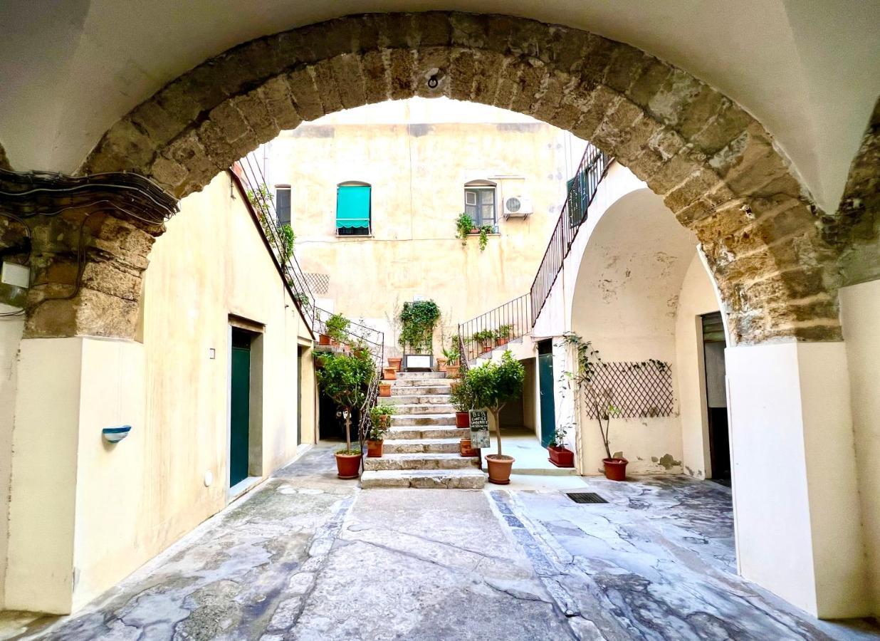 Bed and Breakfast Cortile Umberto I Cefalù Exteriér fotografie