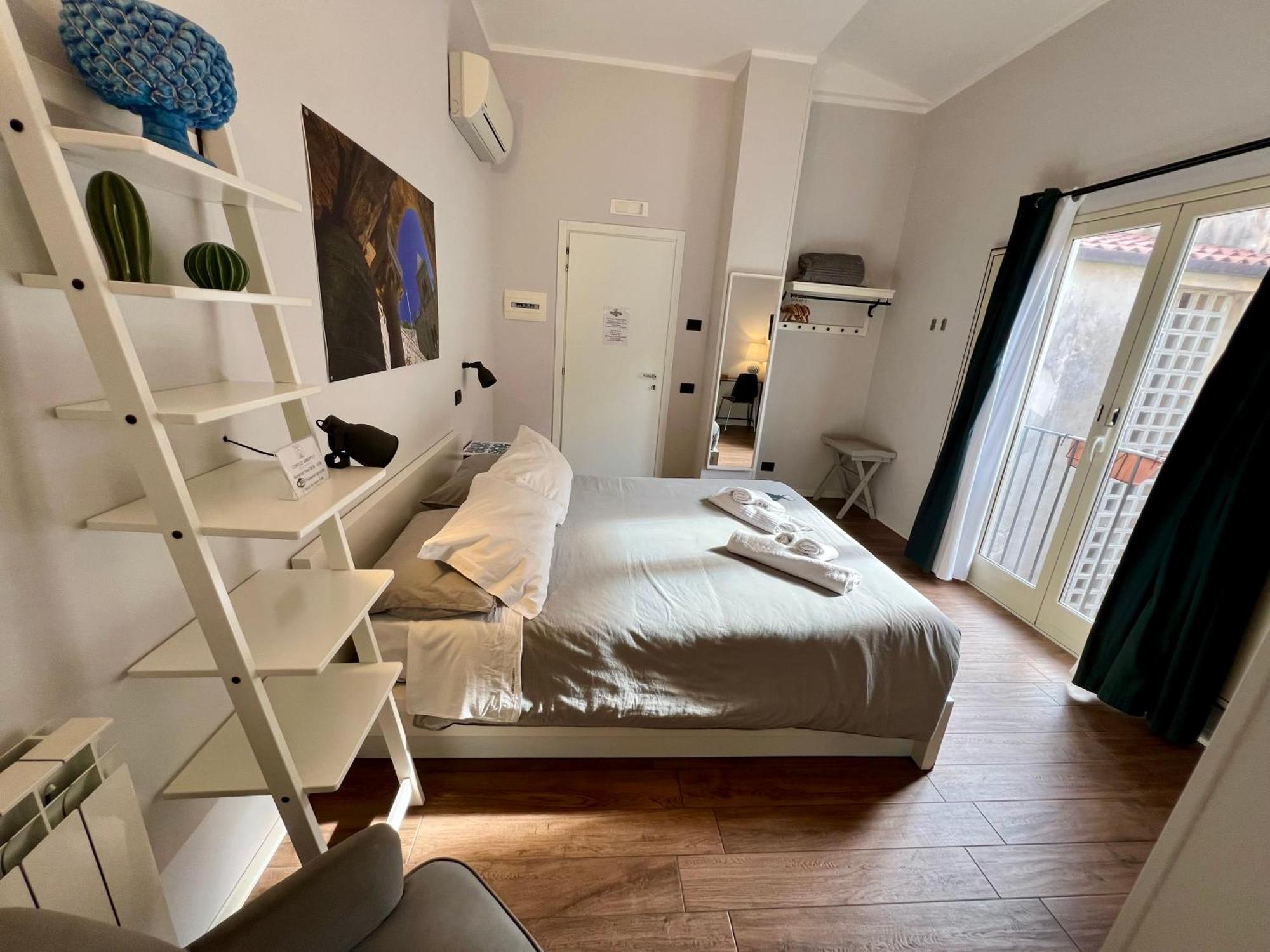 Bed and Breakfast Cortile Umberto I Cefalù Exteriér fotografie